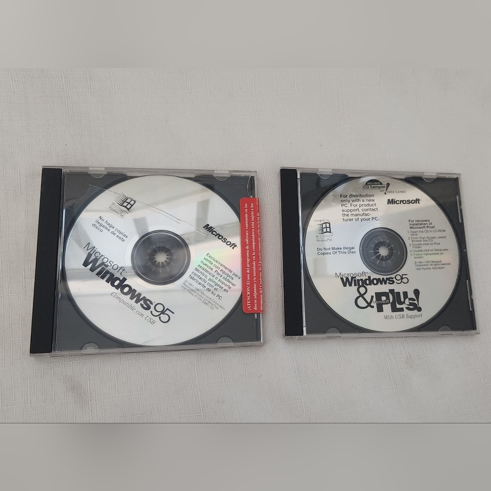 Microsoft Windows 95 with Games and Microsoft Windows 95 & Plus with USB Support